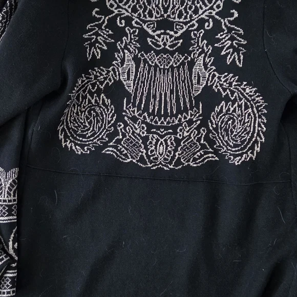 Chico's Black and Gold Beautiful Embroidered Cardigan Size 1 - Picture 7 of 7